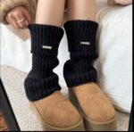 Knitted women leg accessory