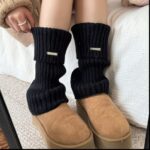 Knitted women leg accessory
