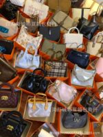 Bulky women bags - Image 2