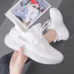 2026 women yeezy shoes